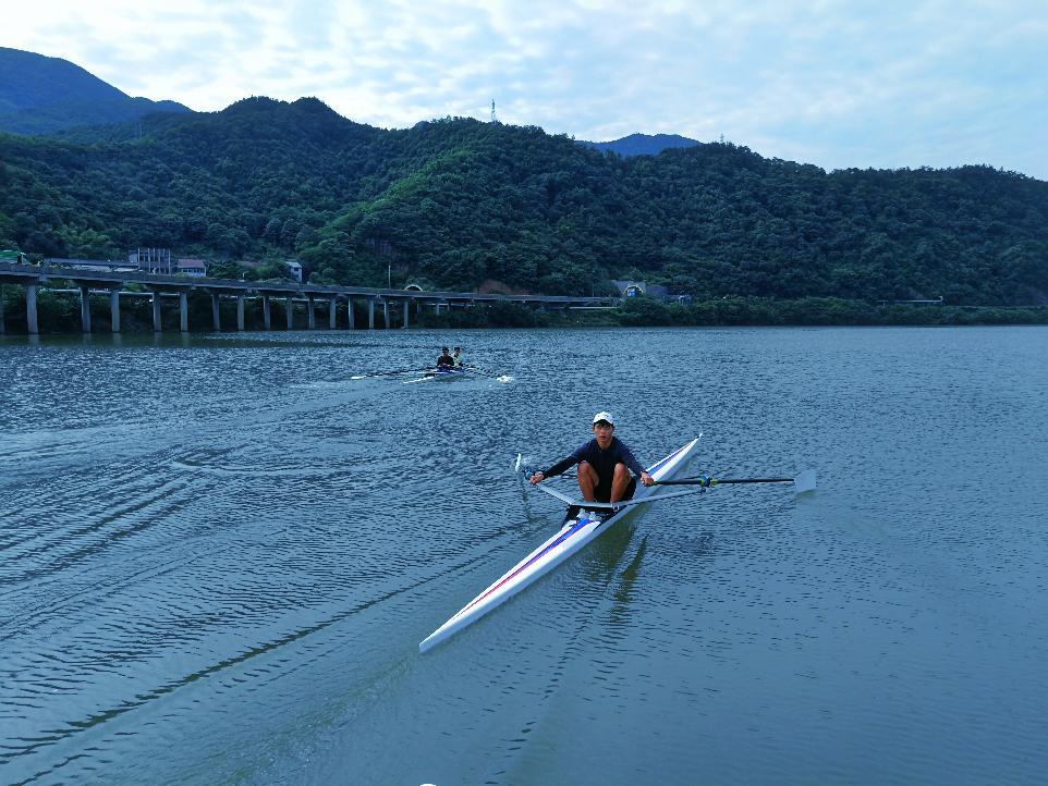 通州水上运动基地开放啦!能玩帆船、皮划艇、桨板……(图1)